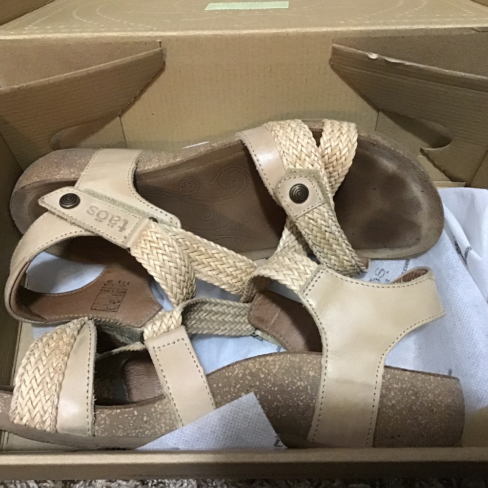 Taos sandle